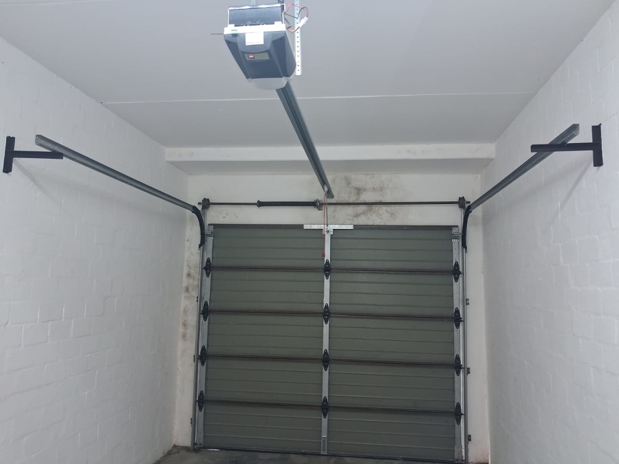 To Let 3 Bedroom Property for Rent in Winterstrand Eastern Cape